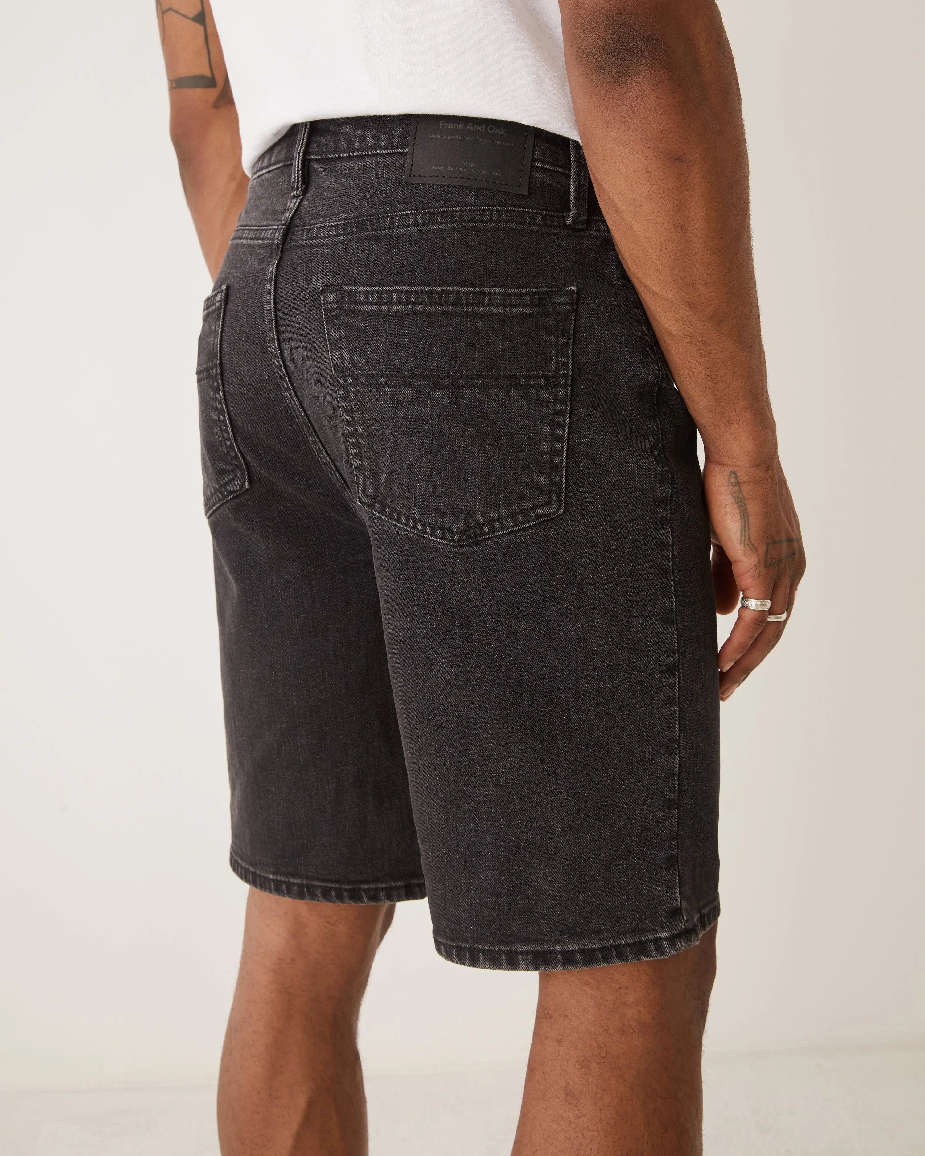 The Nolan Straight Fit 10in Short in Washed Black