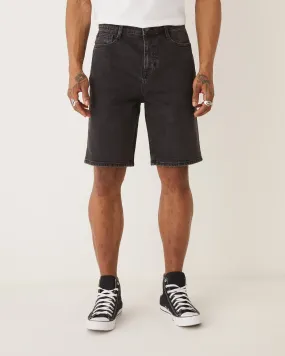 The Nolan Straight Fit 10in Short in Washed Black